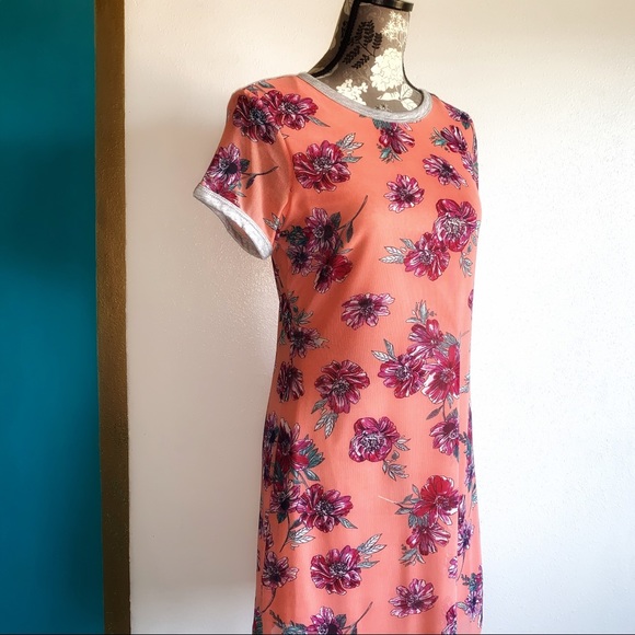 (NWT) No Comment T-Shirt Dress - Picture 2 of 6